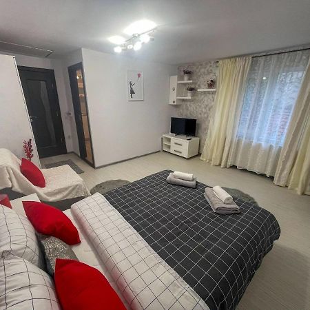 Buzz Apartment Cluj-Napoca Esterno foto