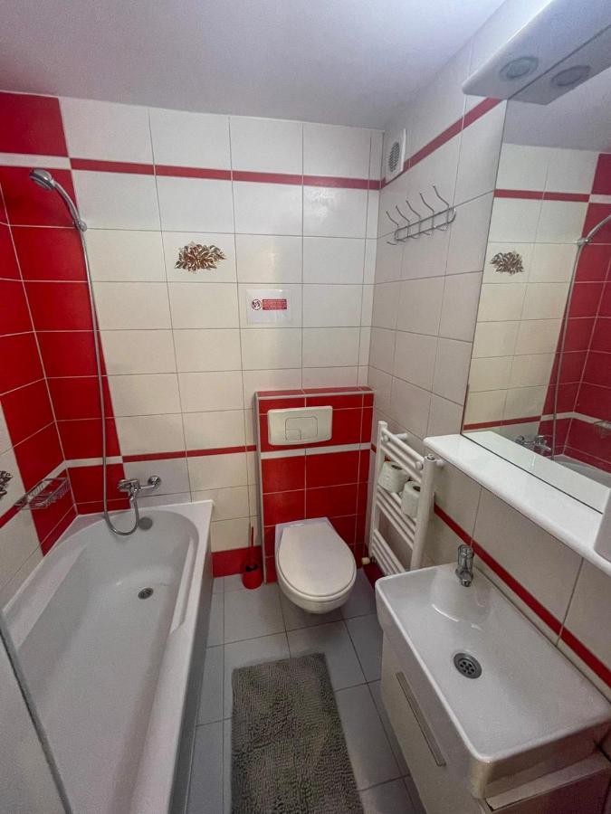 Buzz Apartment Cluj-Napoca Esterno foto