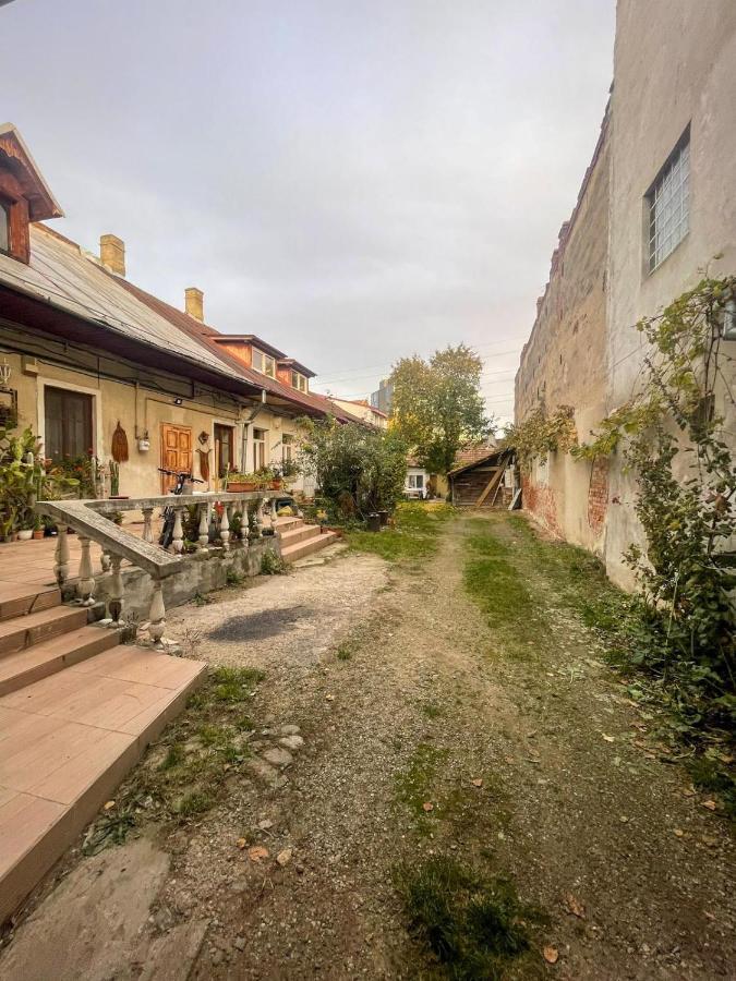 Buzz Apartment Cluj-Napoca Esterno foto